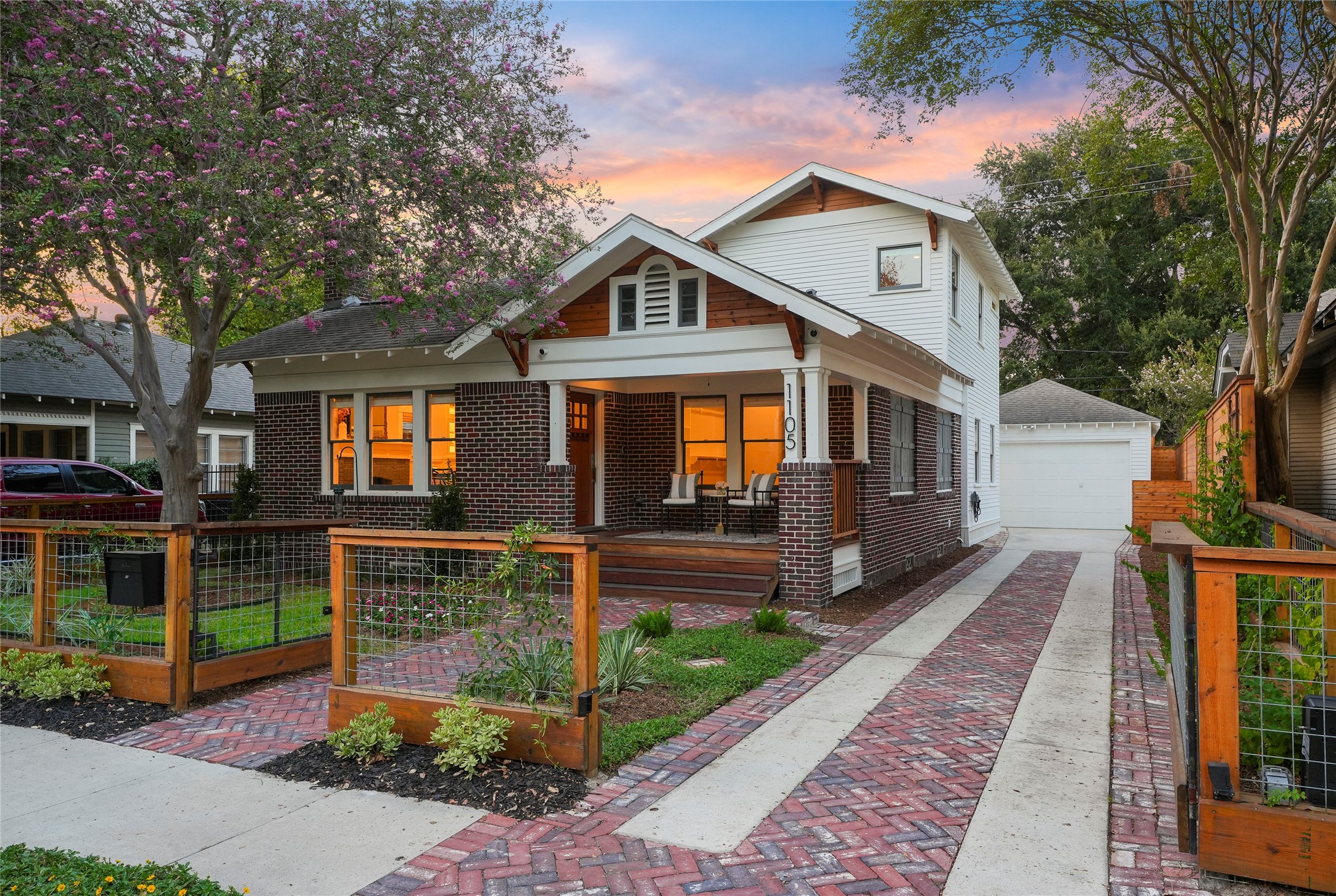 1105 W Cottage Street Houston TX 77009