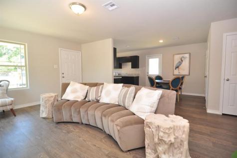 1007 W Milam Street Wharton TX 77488