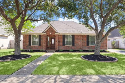 4315 Shady Arbour Drive Pasadena TX 77505