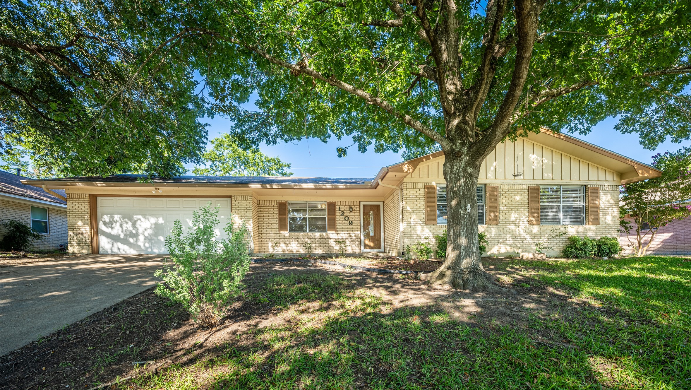 1209 Woodson Lane Brenham TX 77833