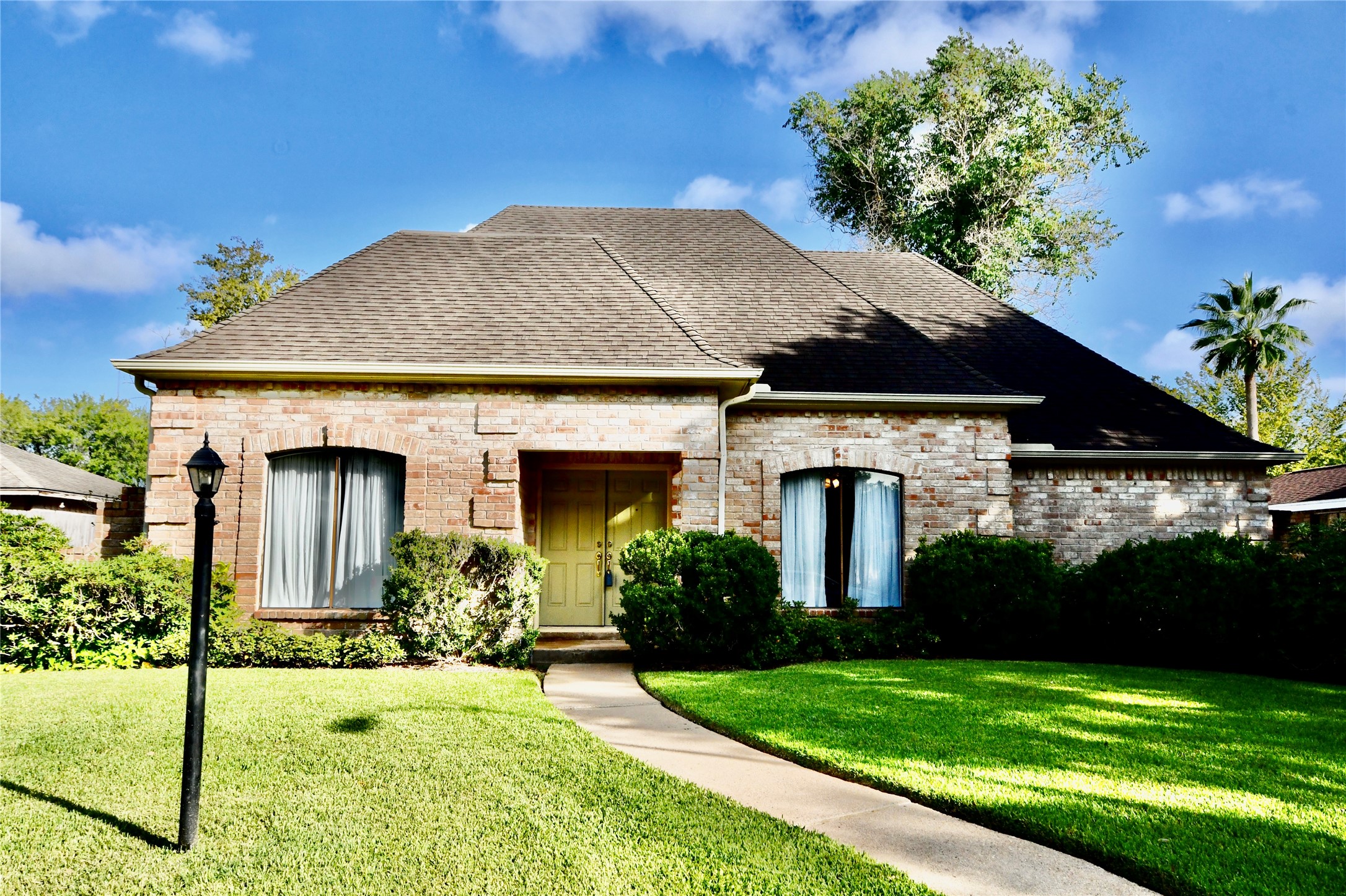 2326 Broadgreen Drive Missouri City TX 77489
