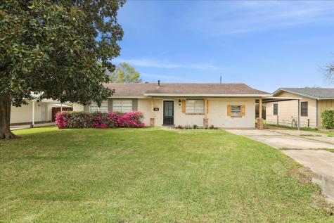 1216 Marshall Avenue Nederland TX 77627