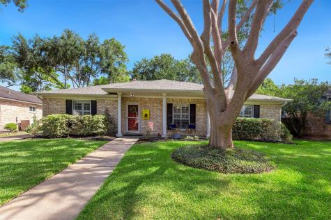 12310 Scottsdale Drive Meadows Place TX 77477