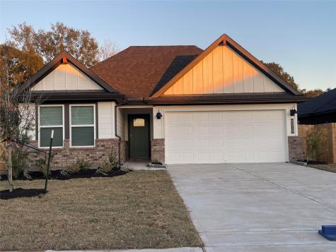 1619 Solana Drive Fresno TX 77545