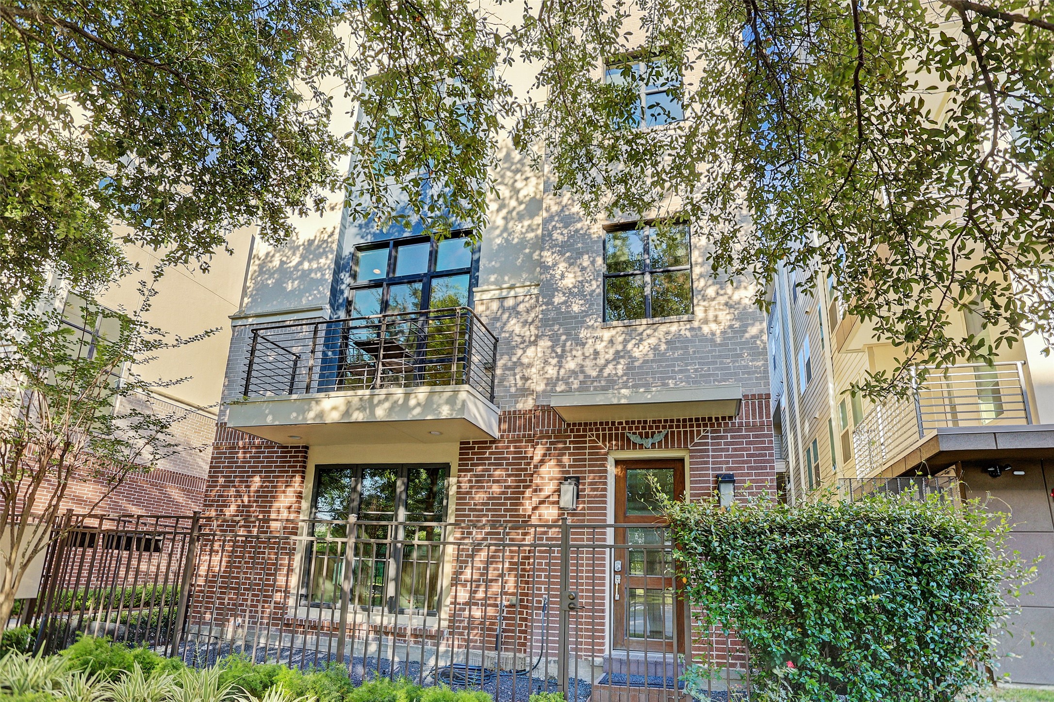4813 Caroline Street F Houston TX 77004