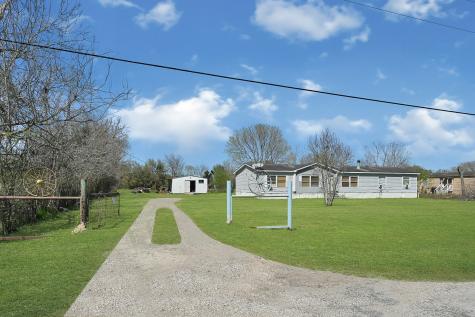 242 County Road 6022 Dayton TX 77535