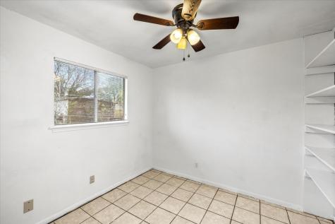 4811 Hannas Reef Drive Bacliff TX 77518