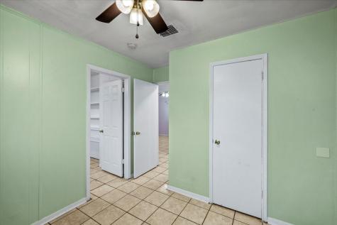 4811 Hannas Reef Drive Bacliff TX 77518