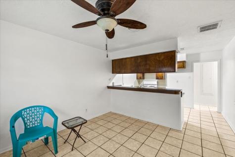 4811 Hannas Reef Drive Bacliff TX 77518