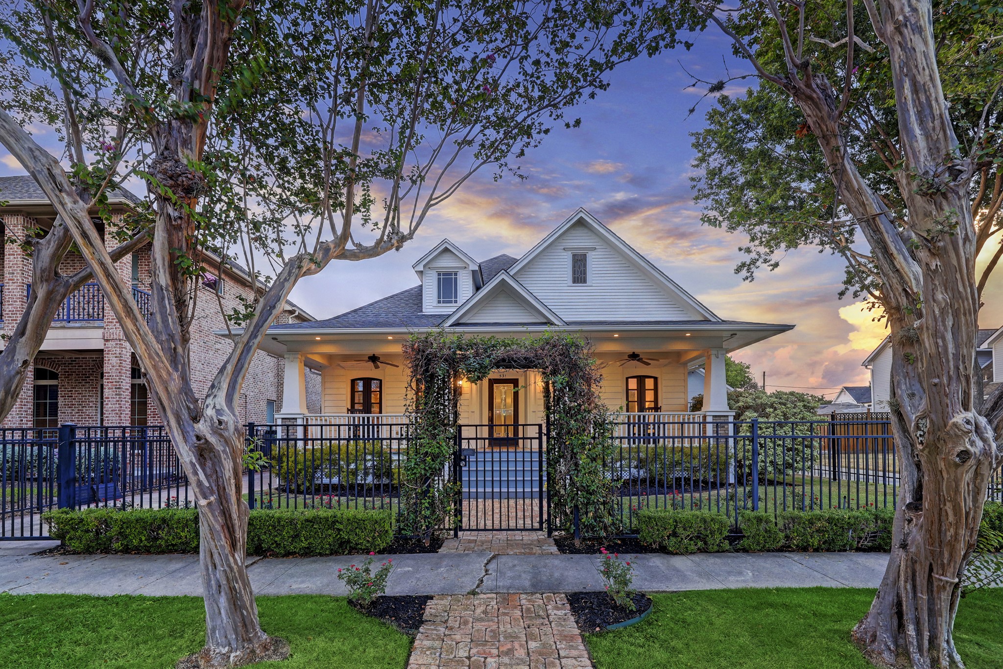 531 W 16th Street Houston TX 77008
