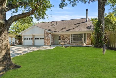 1905 Williamsburg Court S League City TX 77573