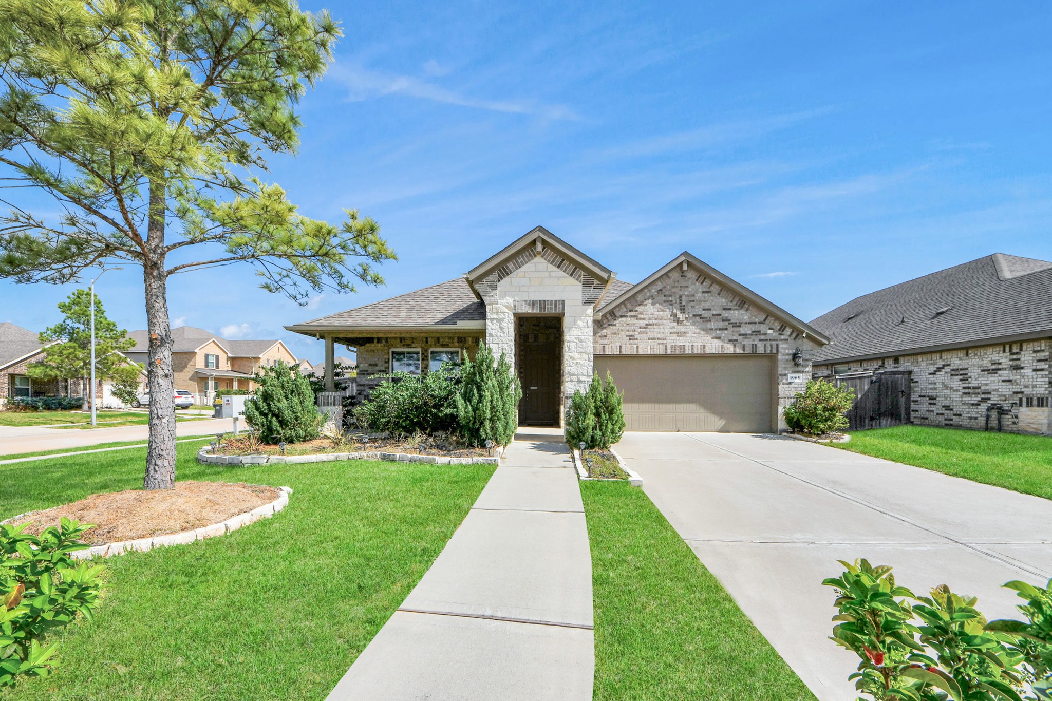 1965 Matilda Gardens Lane Pearland TX 77089