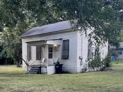 1003 Norris Street Brenham TX 77833