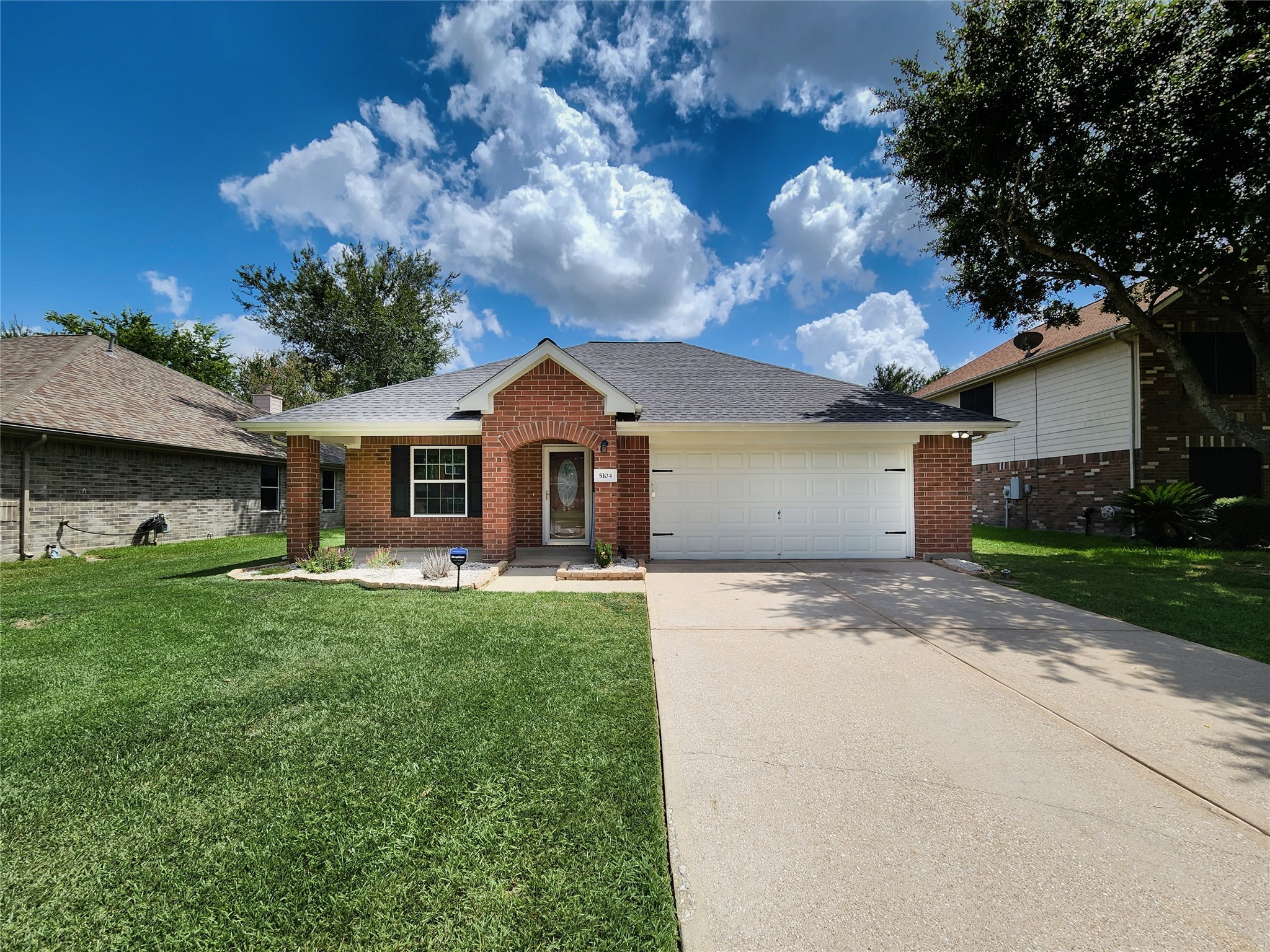 5104 Caprock Drive Pearland TX 77584