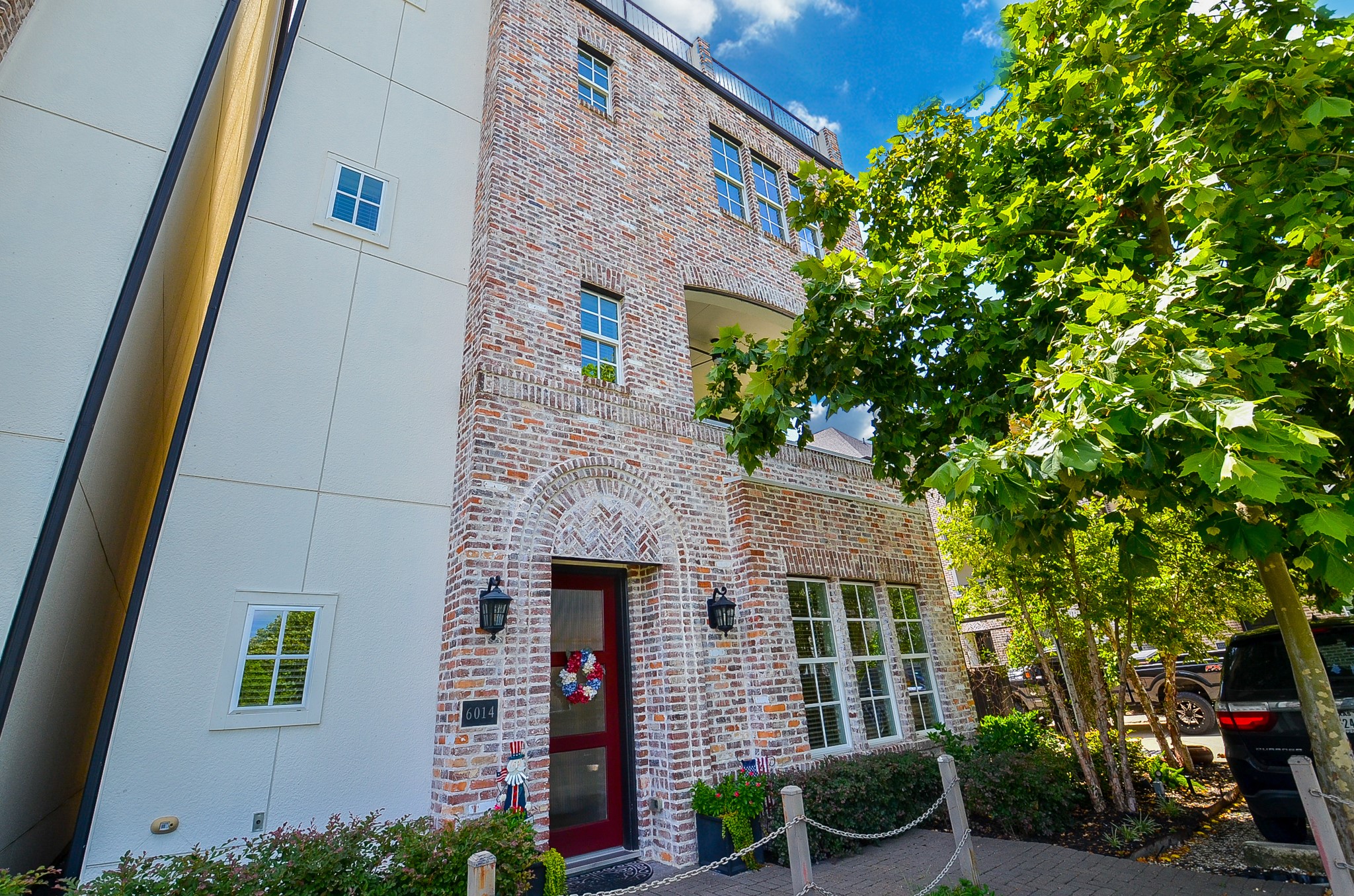 6014 Matthew Oaks Place Houston TX 77007