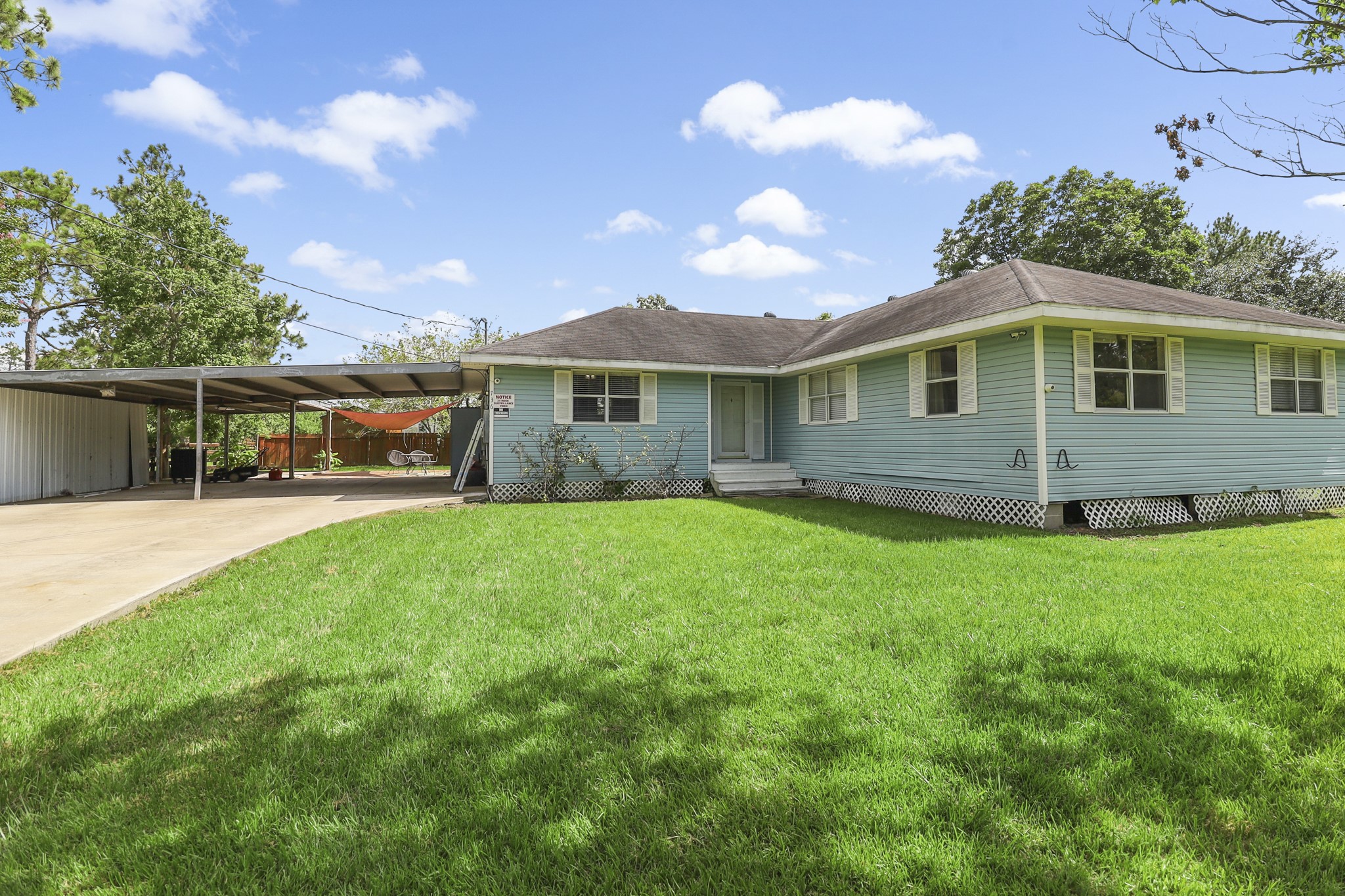736 Carolyn Street Winnie TX 77665