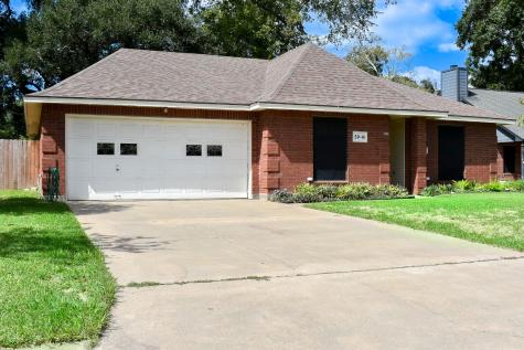 59 N Bachelor Button Street Lake Jackson TX 77566
