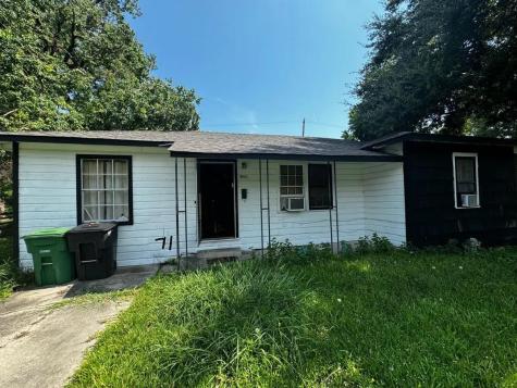 109 E Witcher Lane Houston TX 77076