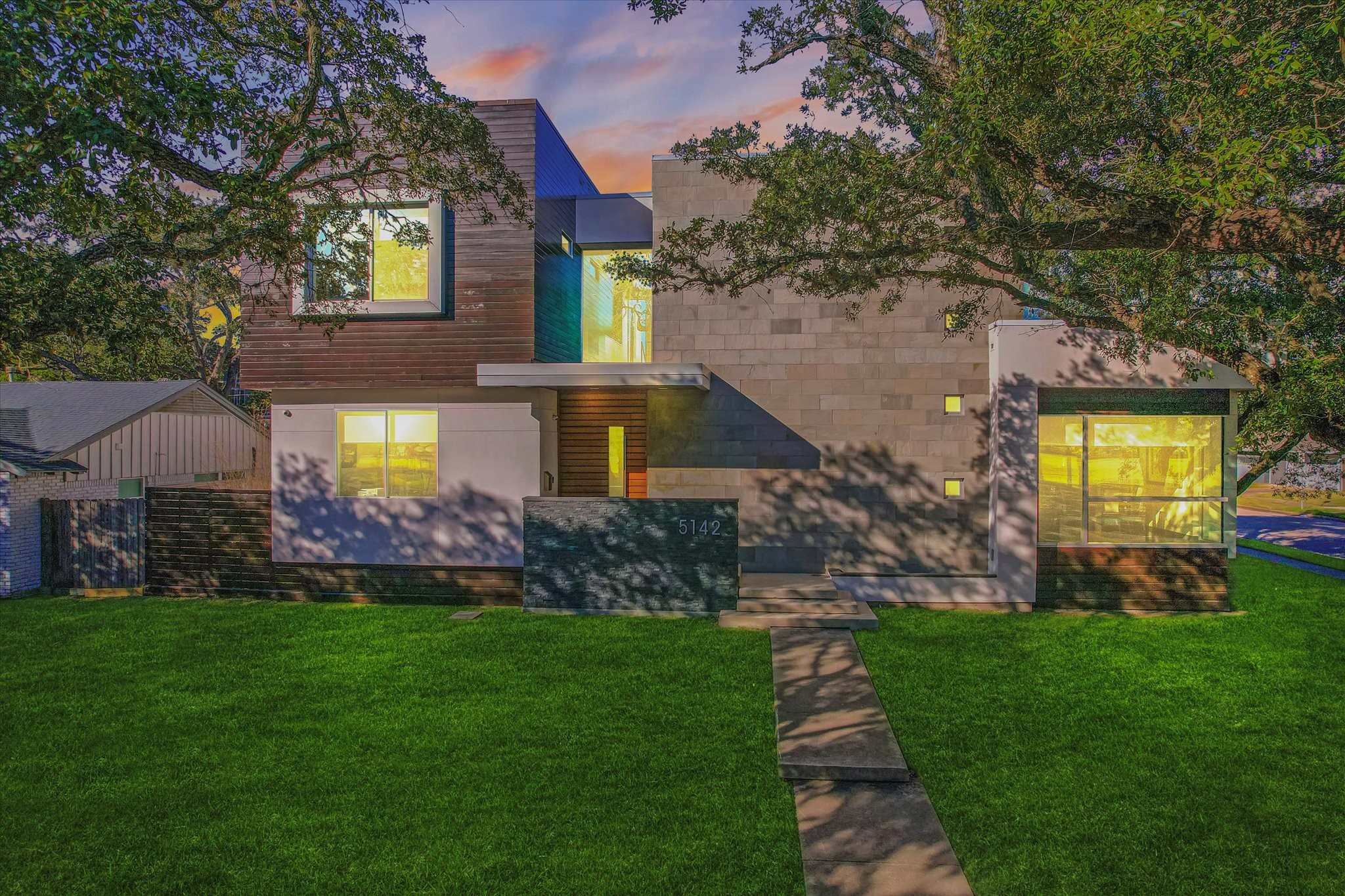 5142 Jason Street Houston TX 77096