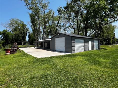 1074 W Taylor Lake Circle Livingston TX 77351