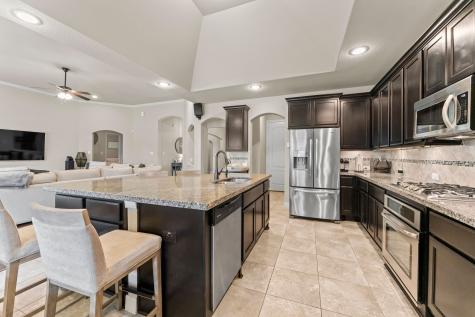 12515 Sherborne Castle Court Tomball TX 77375
