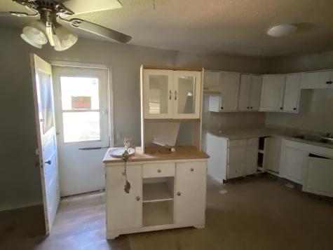 703 S Austin Avenue Tulia TX 79088