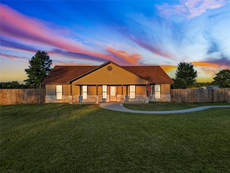 42 Wallace Road Huntsville TX 77320