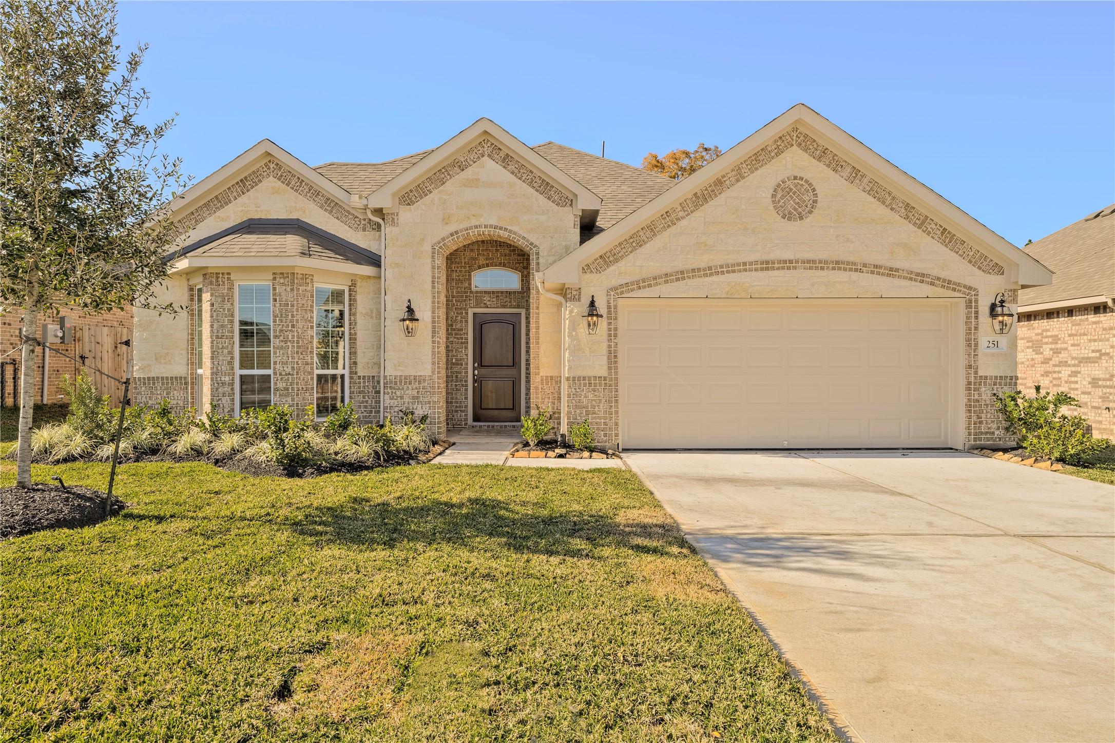 211 Little Dog Drive Montgomery TX 77356