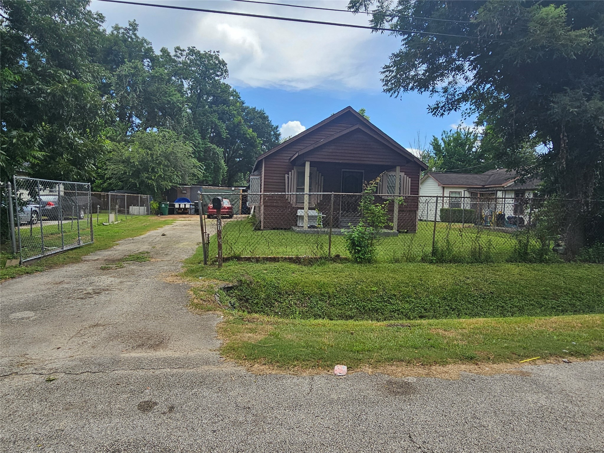 931 Lucky Street Houston TX 77088