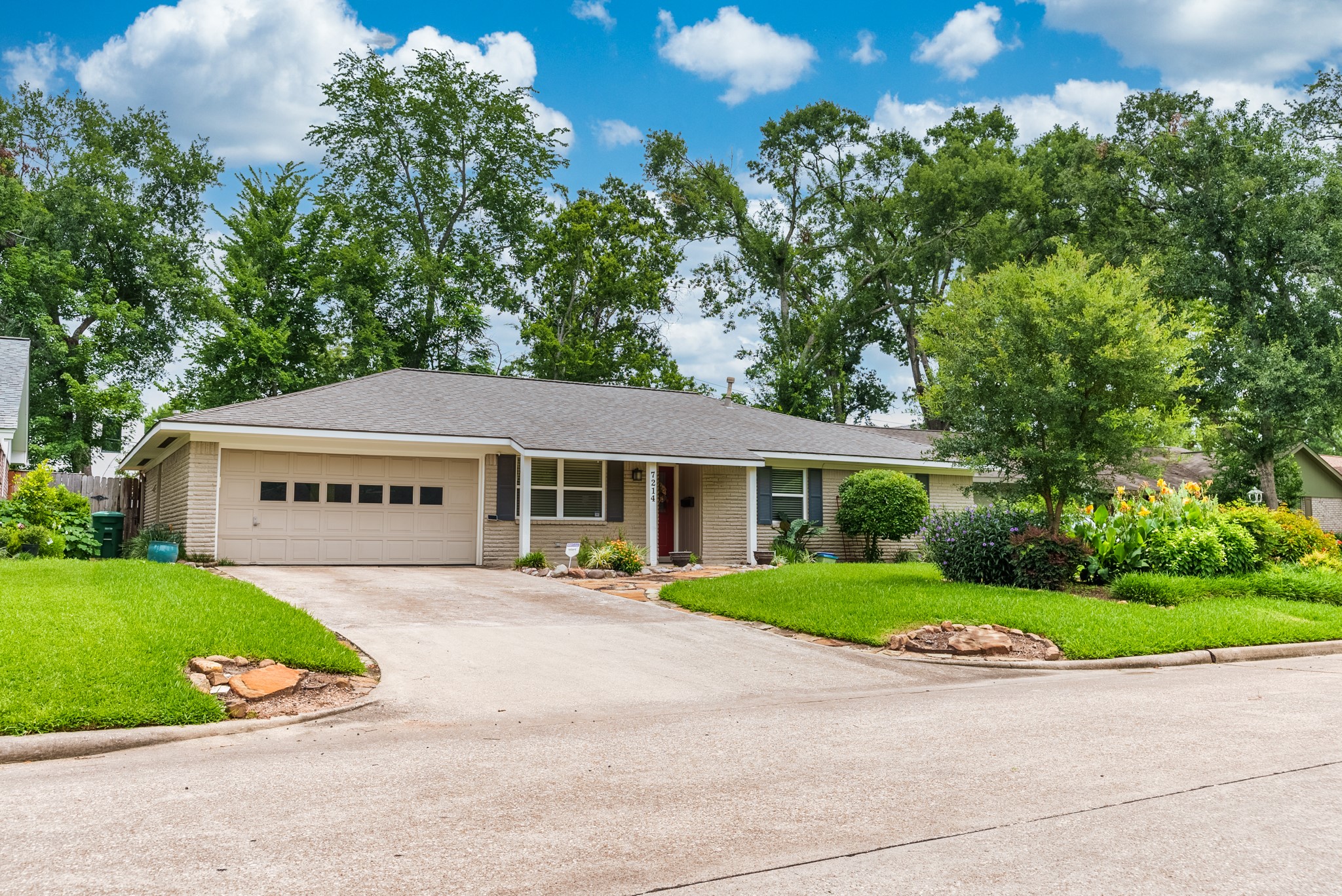 7214 Blandford Lane Houston TX 77055