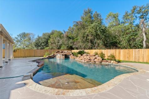 11122 N Country Club Green Drive Tomball TX 77375