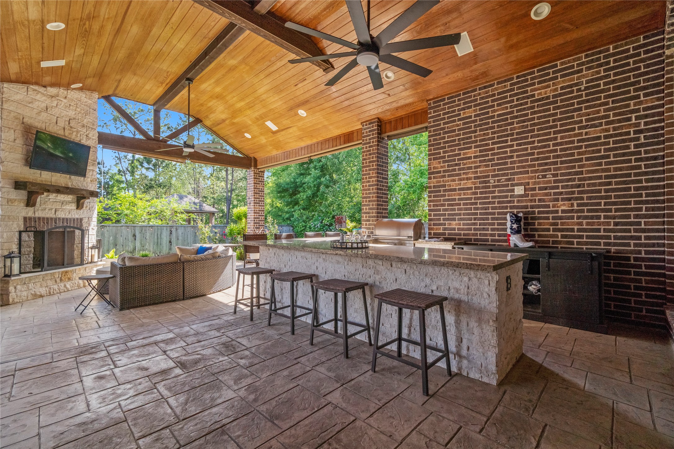 104 Lukes Place Lane Montgomery TX 77316