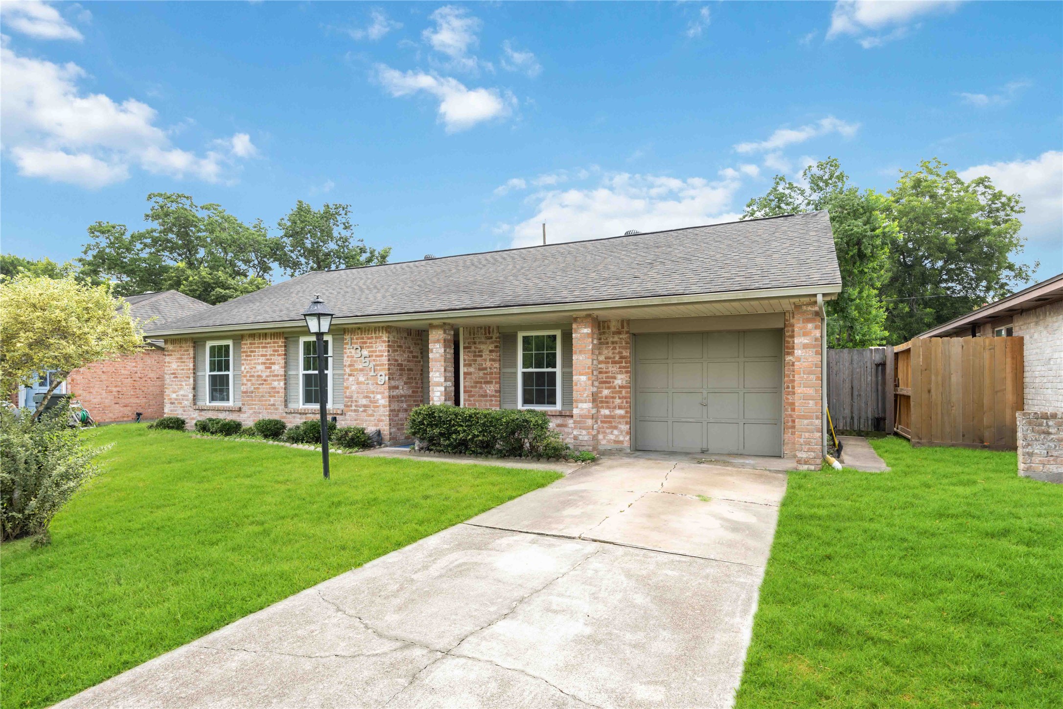 13519 Greenway Drive Sugar Land TX 77498