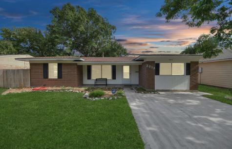 2013 15th Avenue N Texas City TX 77590
