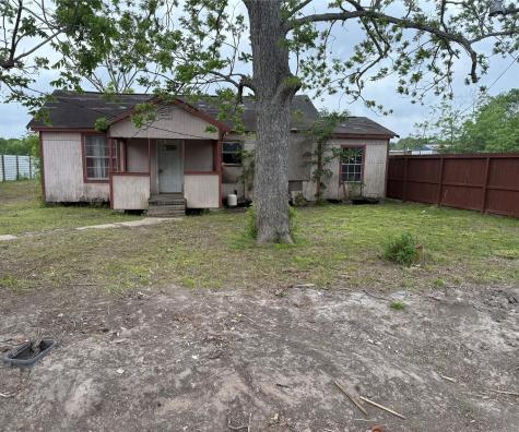 718 Cleo Street Fresno TX 77545