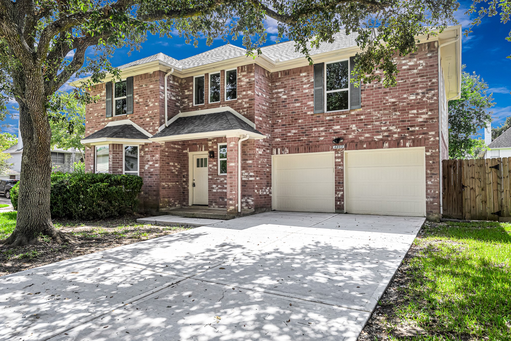 4803 Five Knolls Drive Friendswood TX 77546