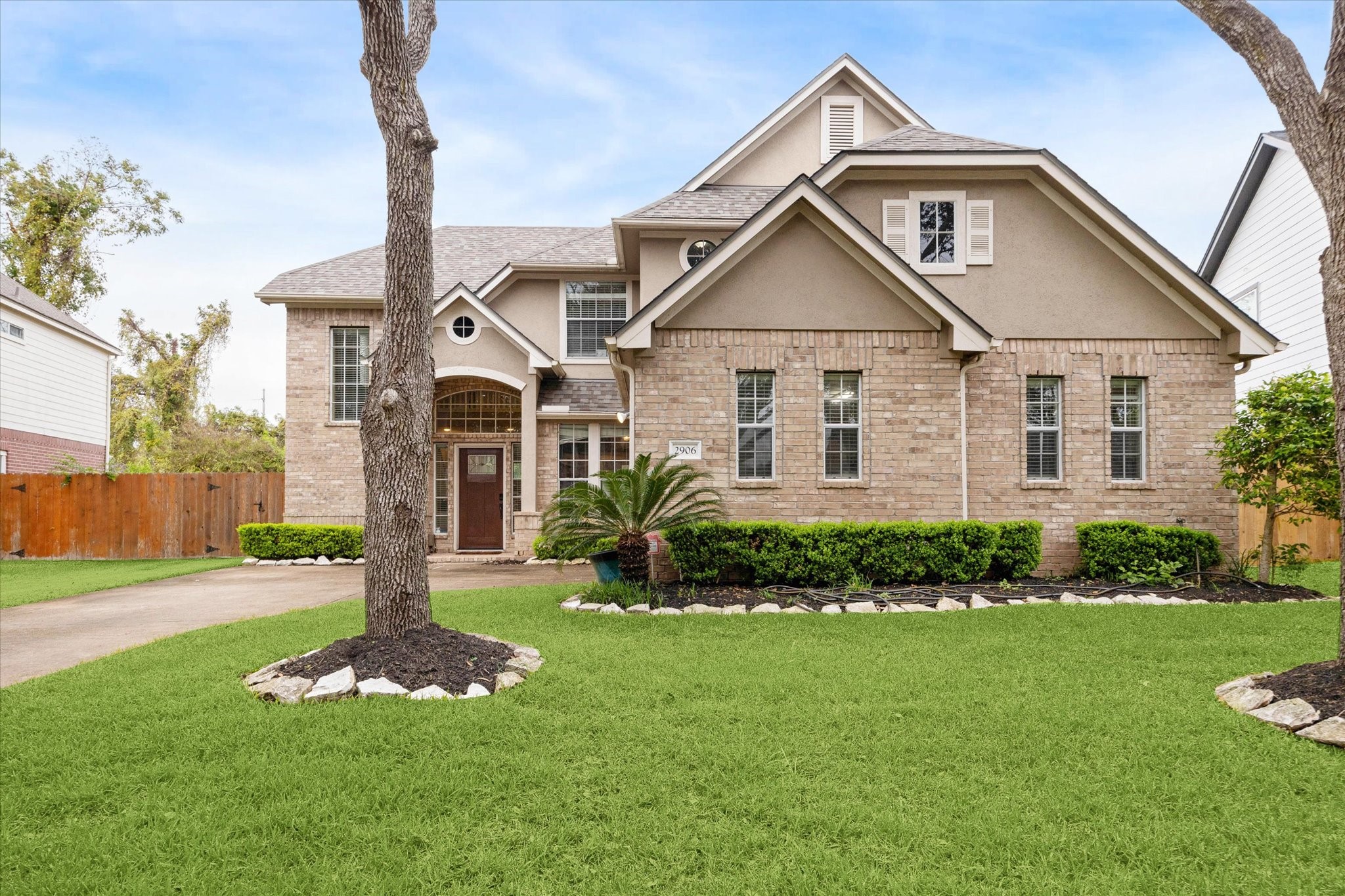 2906 Five Oaks Drive Missouri City TX 77459