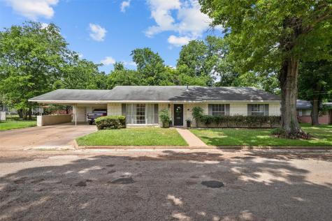 111 Ann Street Crockett TX 75835