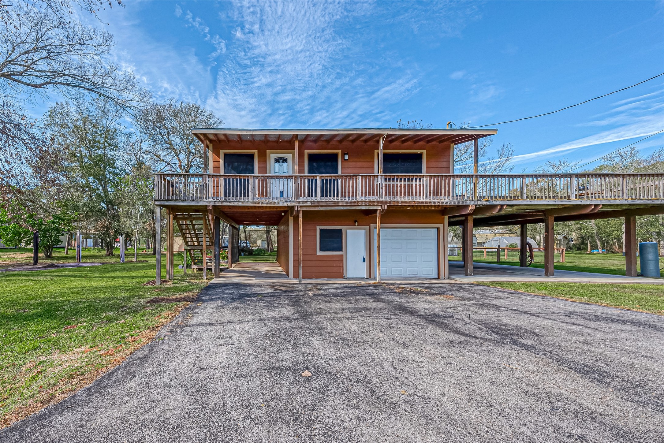 126 Shady Oaks Harbor Alvin TX 77511