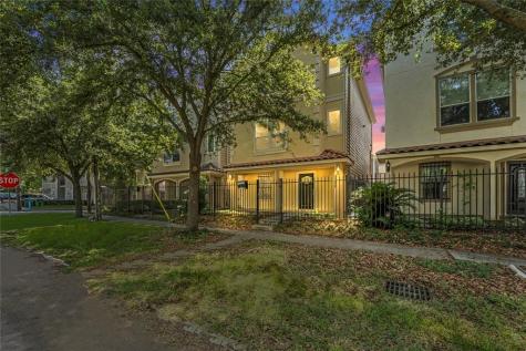 2208 Colorado Street Houston TX 77007