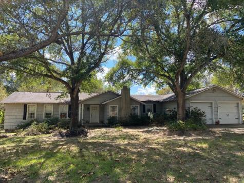 1015 Fisher Road Bellville TX 77418