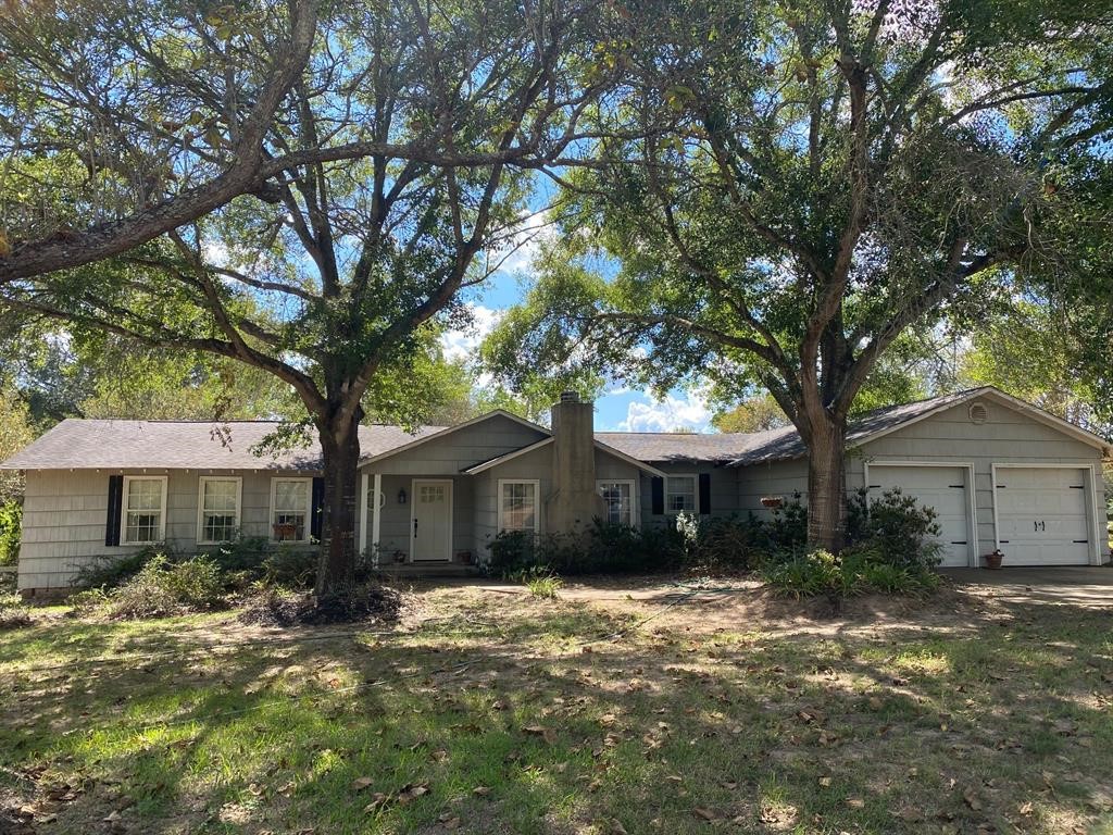 1015 Fisher Road Bellville TX 77418