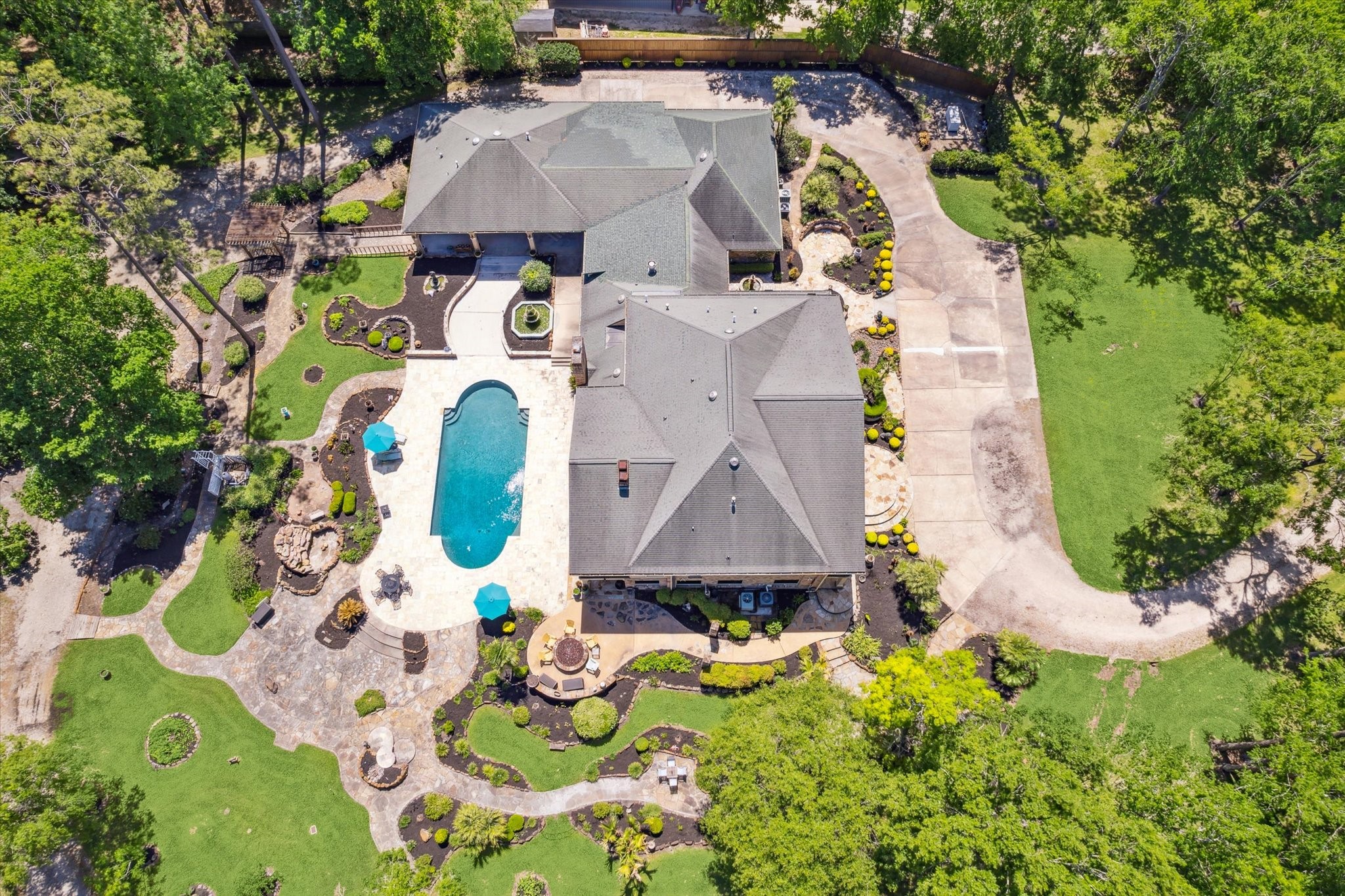 908 Myrtlewood Drive Friendswood TX 77546