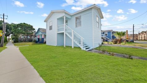 4327 Avenue L Galveston TX 77550