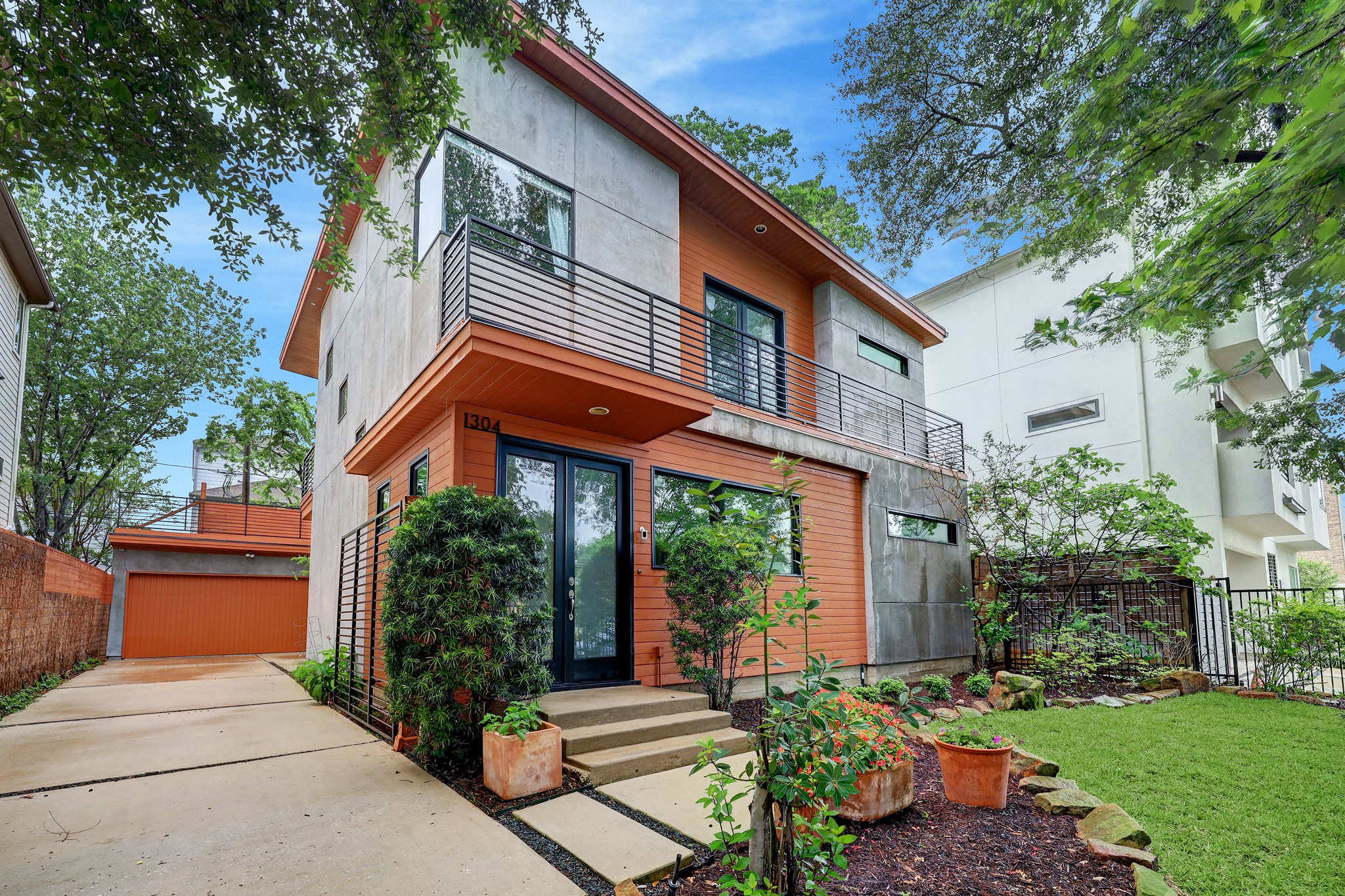 1304 Stanford Street Houston TX 77019