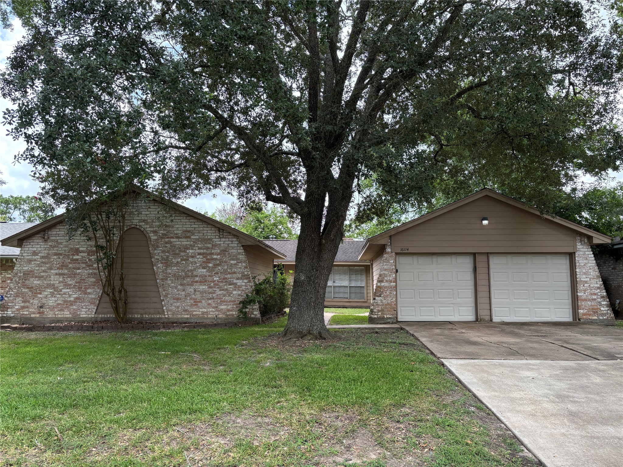 16114 Blackhawk Boulevard Friendswood TX 77546