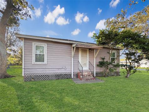 1801 Neuman Street La Marque TX 77568