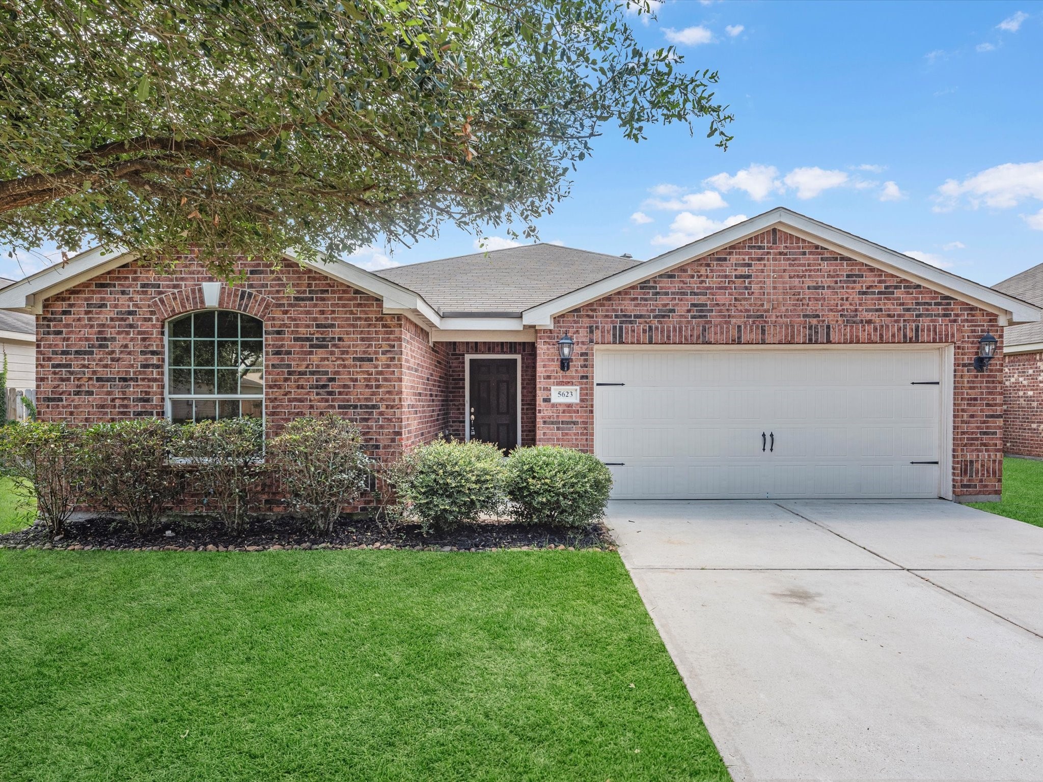 5623 Straight Way Kingwood TX 77339