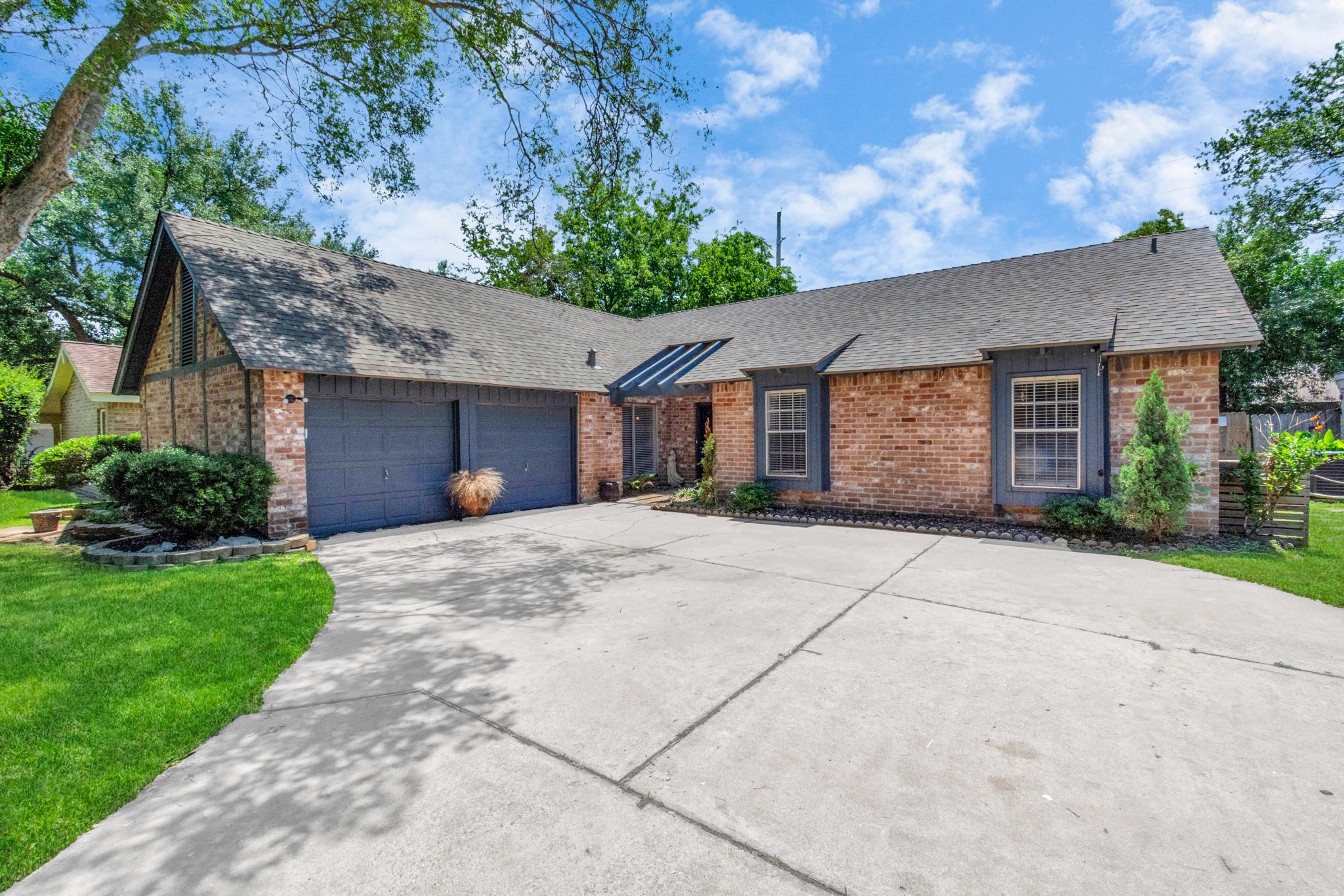 14215 Locke Lane Houston TX 77077
