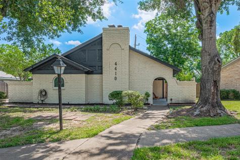 4410 Belle Hollow Drive Drive Houston TX 77084